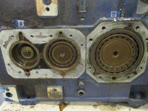 EKATO Rührwerksgetriebe Flender B3SV 09 während der Instandsetzung EKATO Rührwerksgetriebe Flender B3SV 09 während der Instandsetzung Reparatur Service Revision Ersatzteile gearbox overhaul