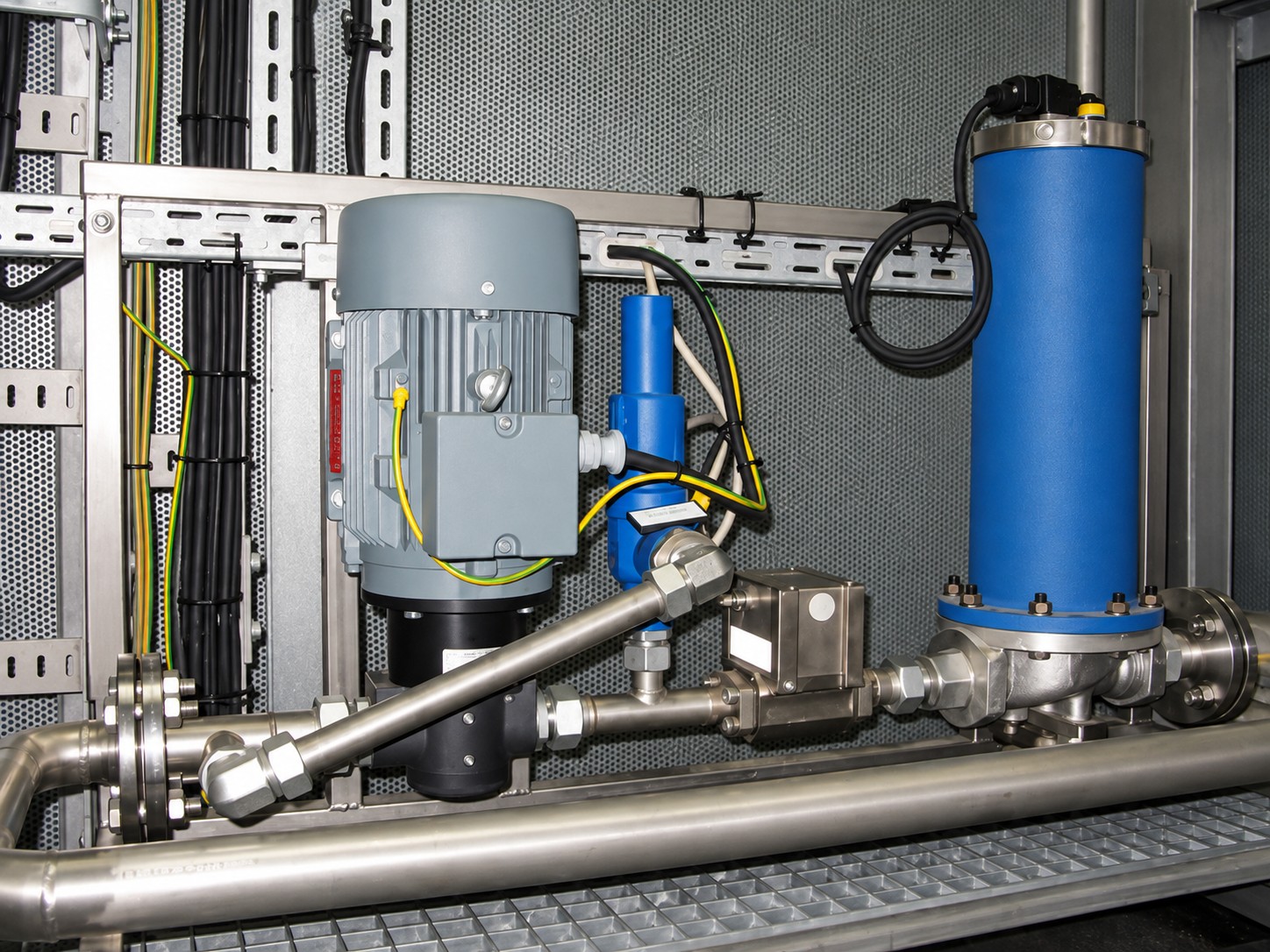 Online-Getriebeüberwachung durch MetalSCAN-Partikelzählung, Nebenstromfilteraggregat zur Nachrüstung mit Filter, Pumpe und Metalscansensor zur Nachrüstung an Getrieben ohne Ölumlaufschmierung